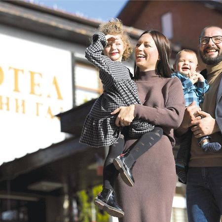 Hotel Ravni Gaj Knic Eksteriør bilde