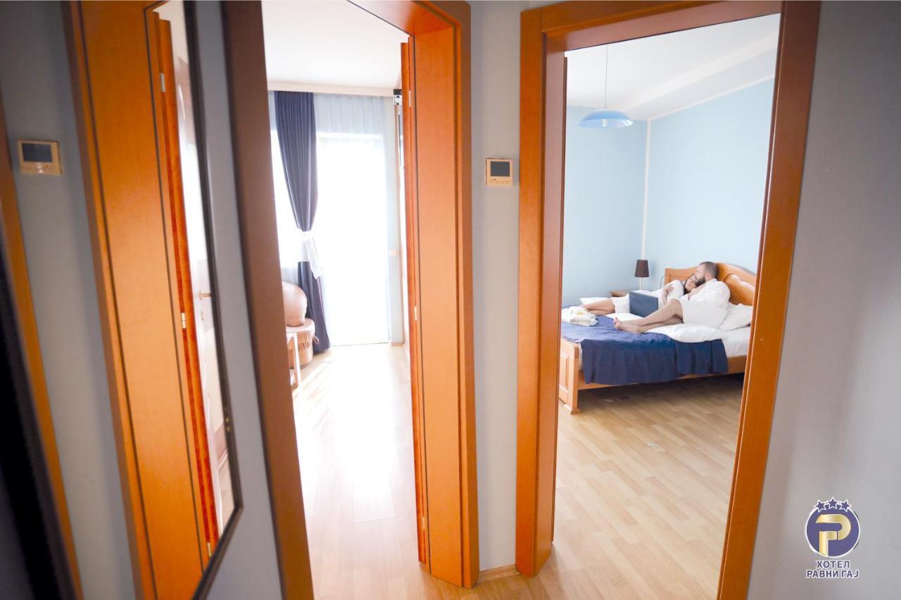 Hotel Ravni Gaj Knic Eksteriør bilde