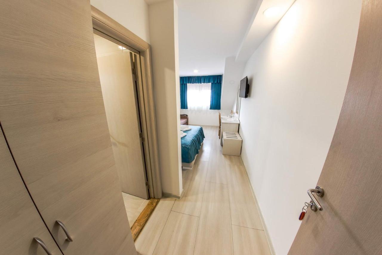 Hotel Ravni Gaj Knic Eksteriør bilde